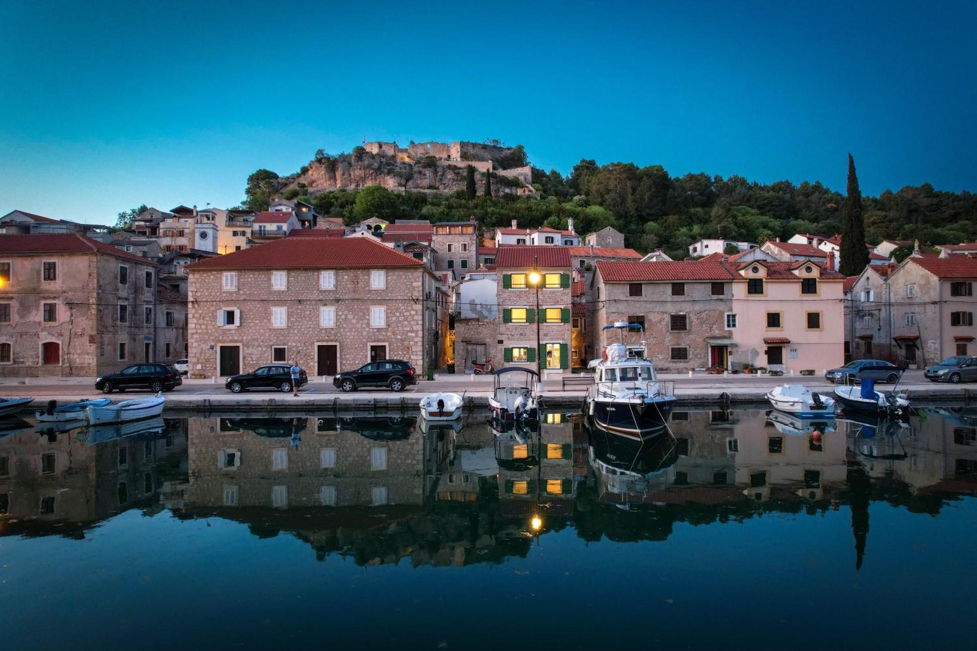 Villa Seafront Stone House Sajbel Novigrad (Dalmatia)